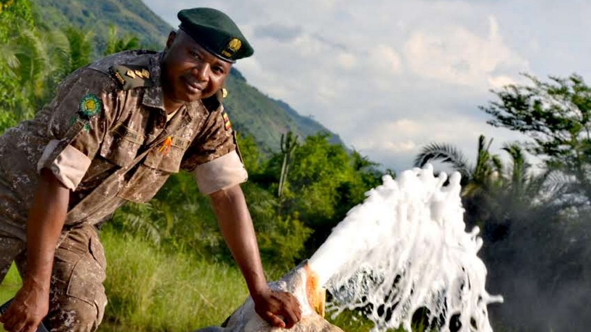 Short Uganda Adventure Safaris